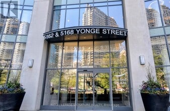 Building Photo - 5168 Yonge St