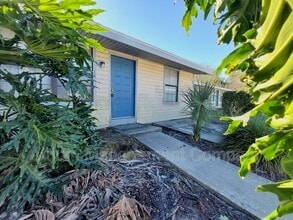 Building Photo - 1295 N Holland Pkwy