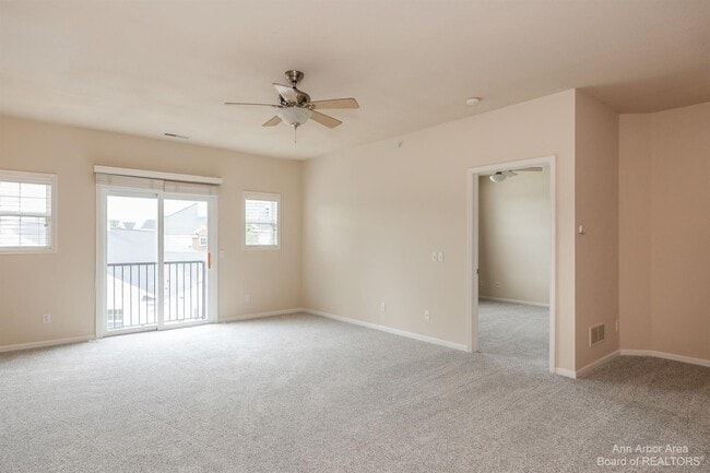Building Photo - 331 Scio Village Ct