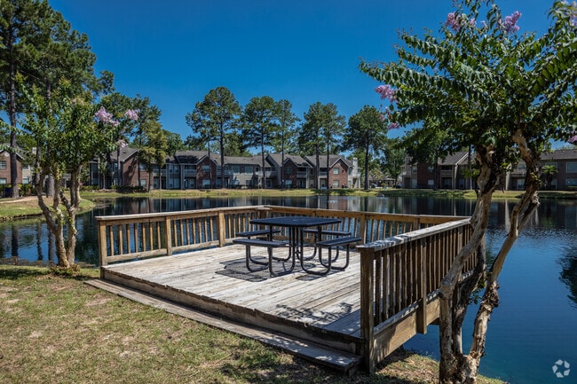 Muelle de pesca en Lakeview Apartments - Lakeview Apartments