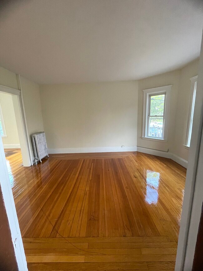 Building Photo - 17 Egerton Rd