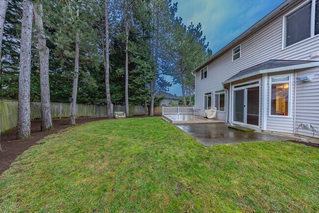 Foto del edificio - Spacious 4-Bedroom Home on Fisher’s Landing Cul-de-Sac