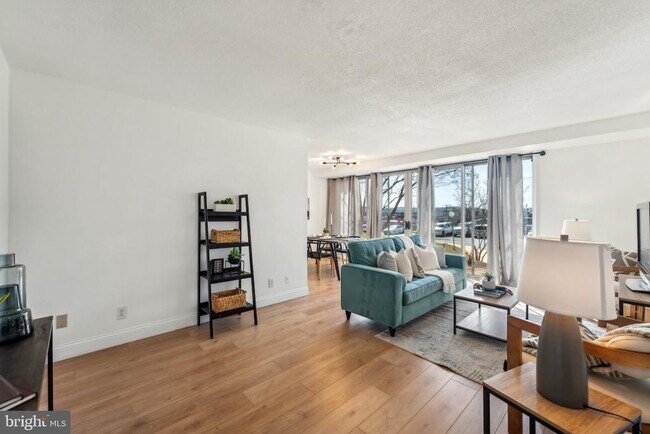 Foto del edificio - 4410 Oglethorpe St