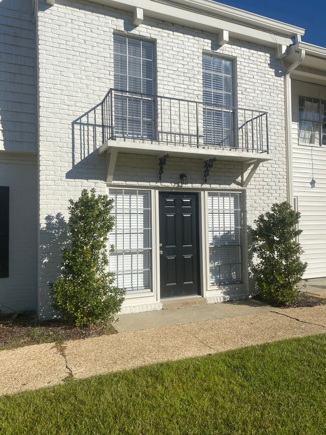 Interior Photo - Colony House Apartments