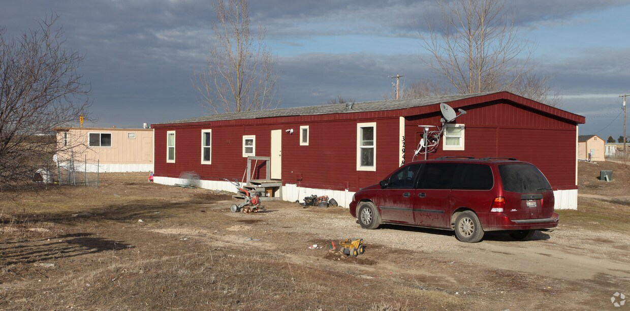 Primary Photo - 24938 Farmway Rd