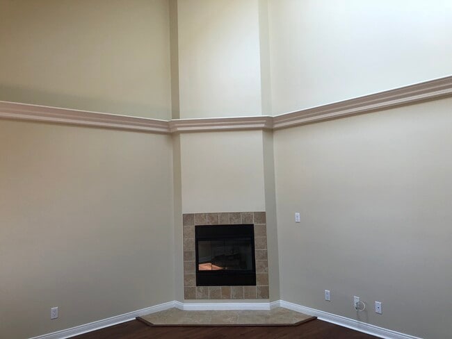 Building Photo - 612 Nebraska Ave