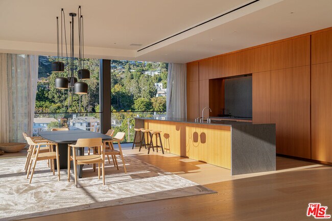 Foto del edificio - 9040 Sunset Blvd