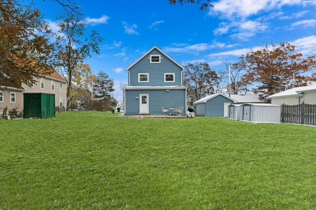 Foto del edificio - 2107 Haegele Dr