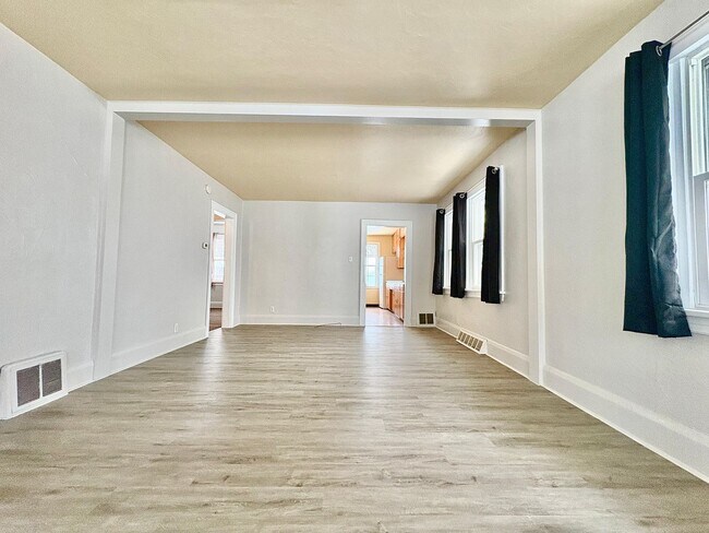 Foto del edificio - 1821 S Taylor St