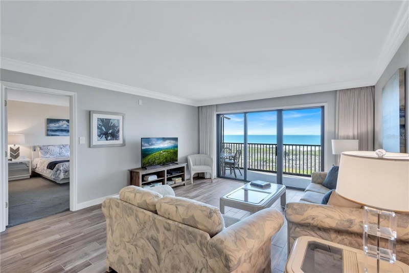 Photo - 420 Beach Rd