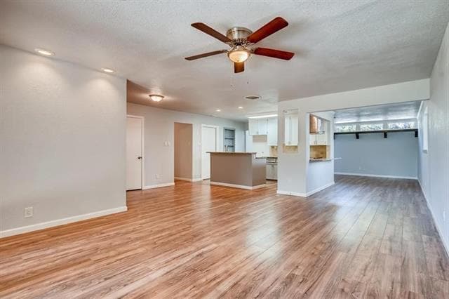 Foto del edificio - 5113 Rector Ave