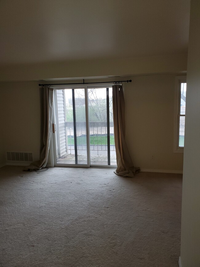 Foto del edificio - 30475 W 14 Mile Rd