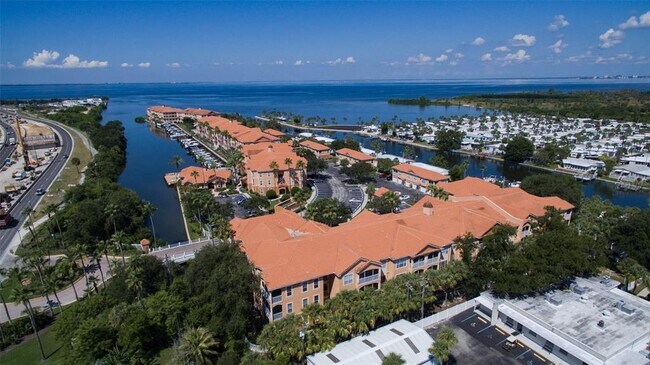 Foto del edificio - 5000 Culbreath Key Way