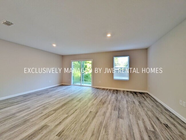 Foto del edificio - 8238 Halls Hammock Ct