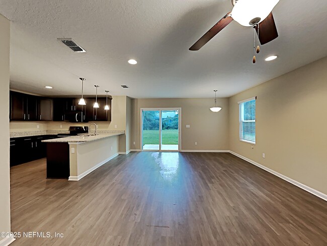 Foto del edificio - 4608 Buxton St