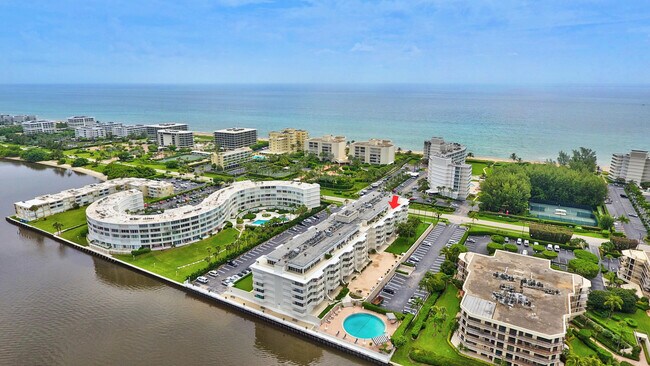 Building Photo - 2773 S Ocean Blvd