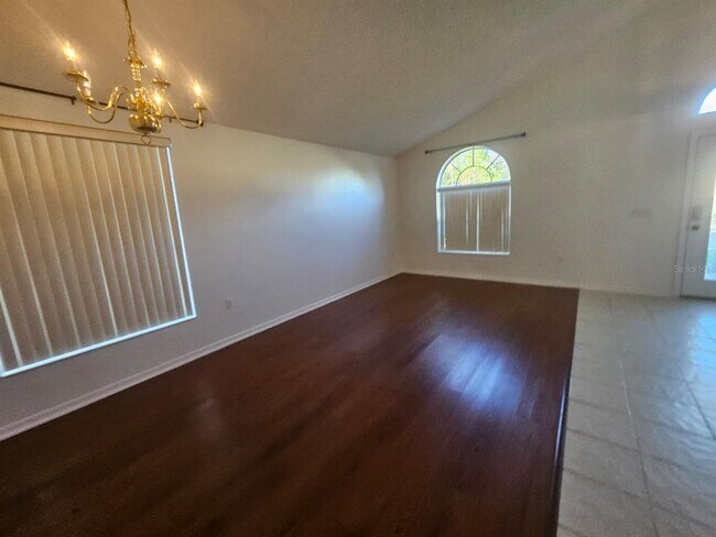 Foto del edificio - 3985 Andover Cay Blvd