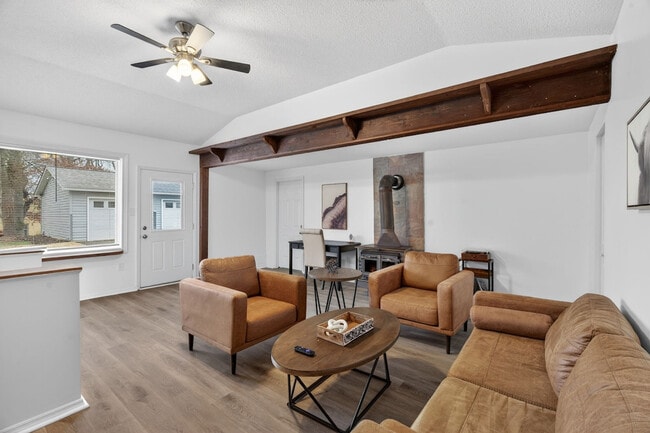 Building Photo - 444 Rosedale Terrace
