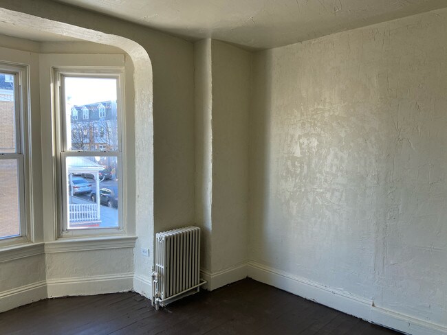 Foto del edificio - 901 W Poplar St