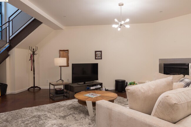 Foto del edificio - 850 W Grand Ave