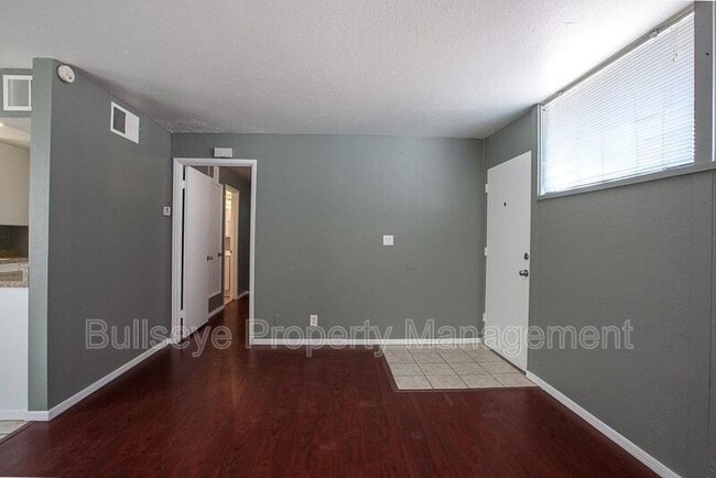 Photo - 247 S Hobson House