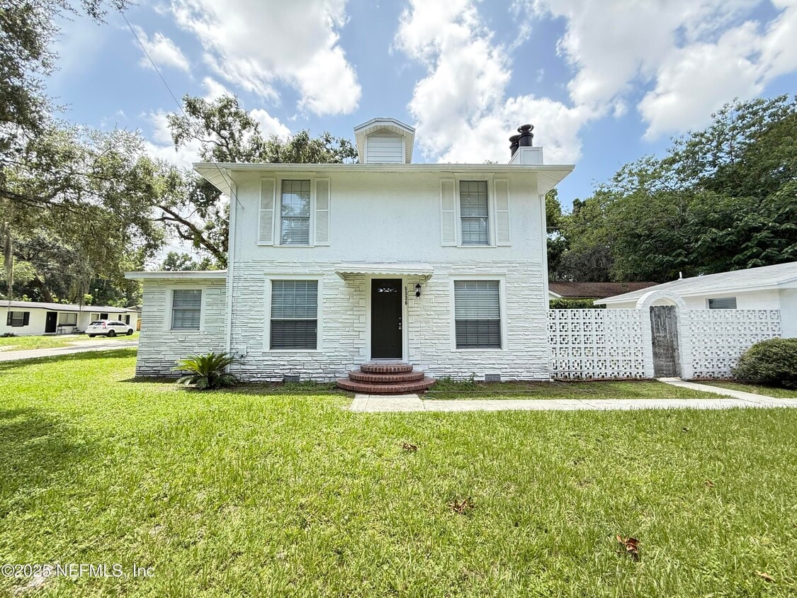 Foto principal - 5336 Cruz Rd