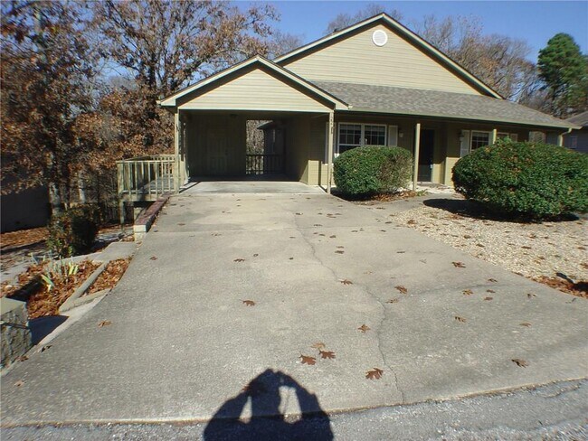 Building Photo - 22 Lord Nelson Dr