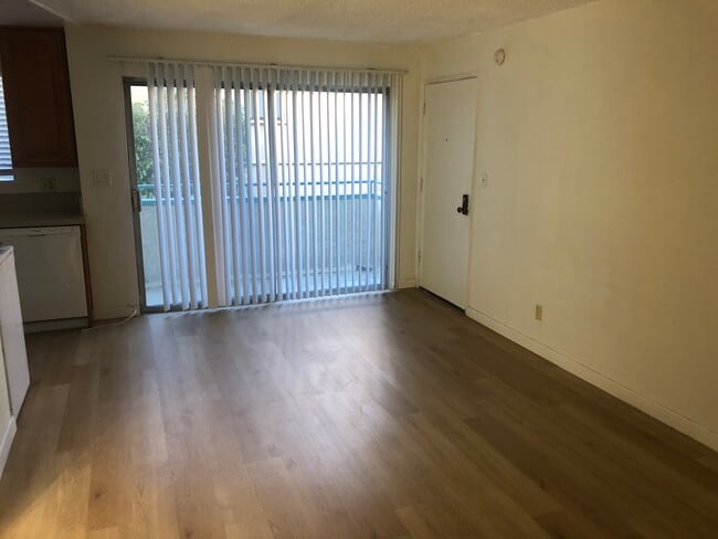 Building Photo - 2617 S Sepulveda Blvd