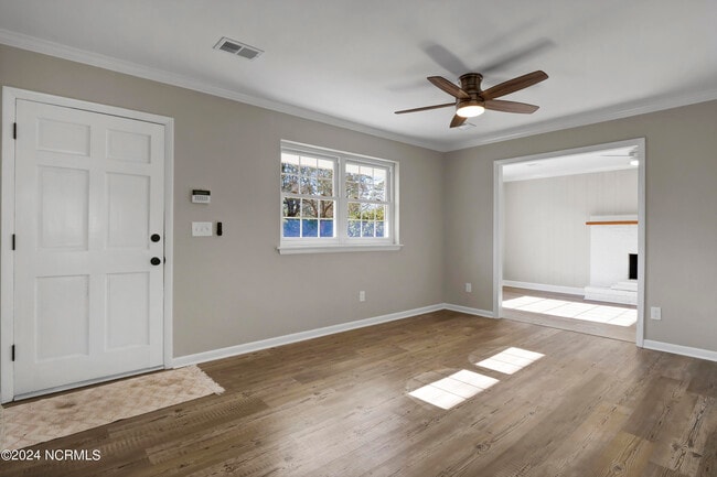 Building Photo - 5819 Solera Rd