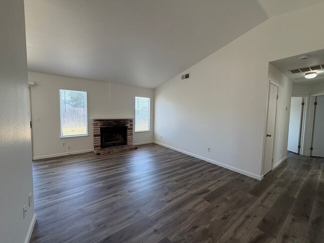 Building Photo - 8162 Morgan Hill Way