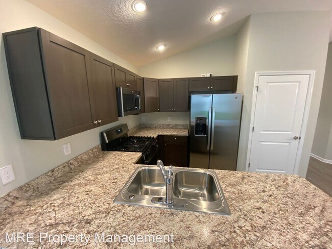 Building Photo - 2 br, 2 bath House - 2727 Flower St