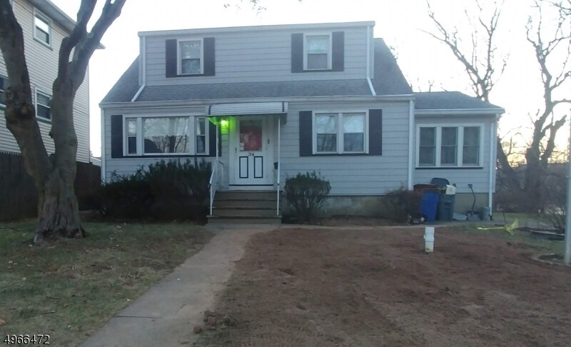 Primary Photo - 34 Radcliffe Ave