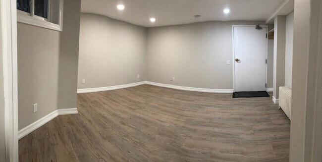 Photo du bâtiment - 646 Broadview Av