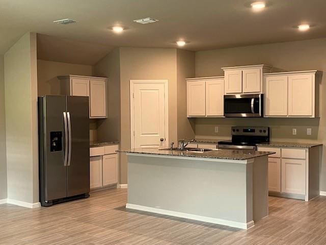 Building Photo - 333 Wildrose Cir