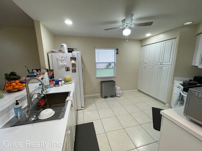 Foto del edificio - 3 br, 2 bath House - 12350 Nottinghill Lan...