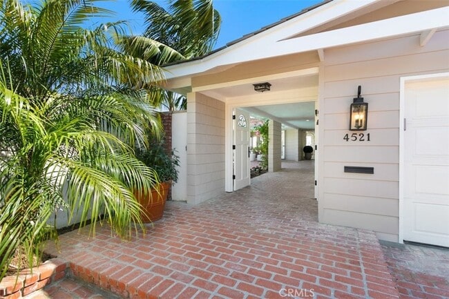 Foto del edificio - 4521 Orrington Rd