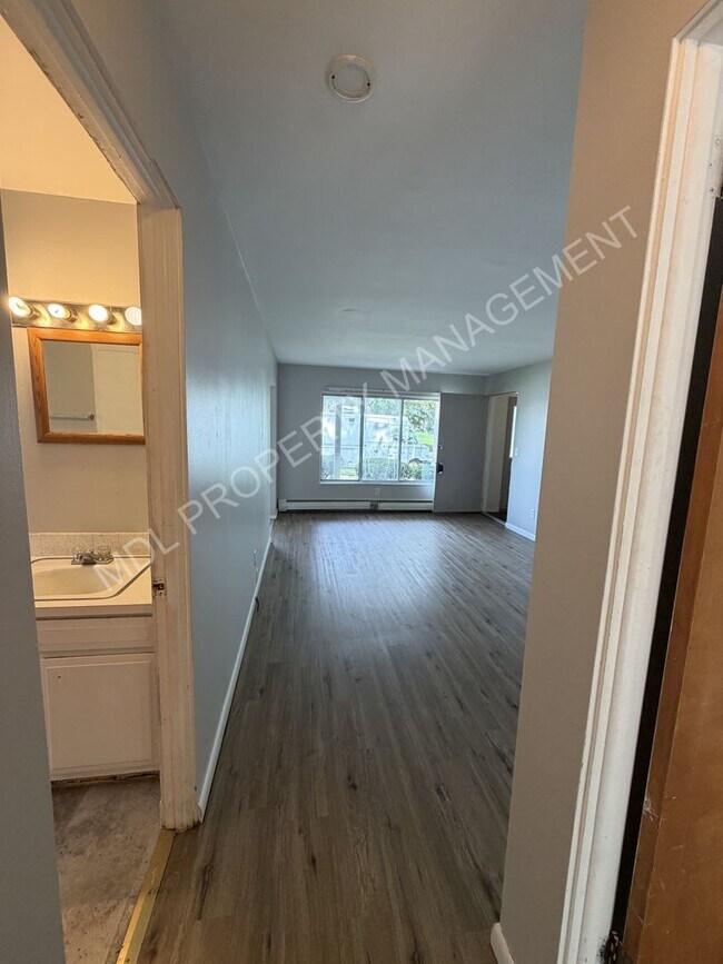 Foto del edificio - 2215 Weiss St