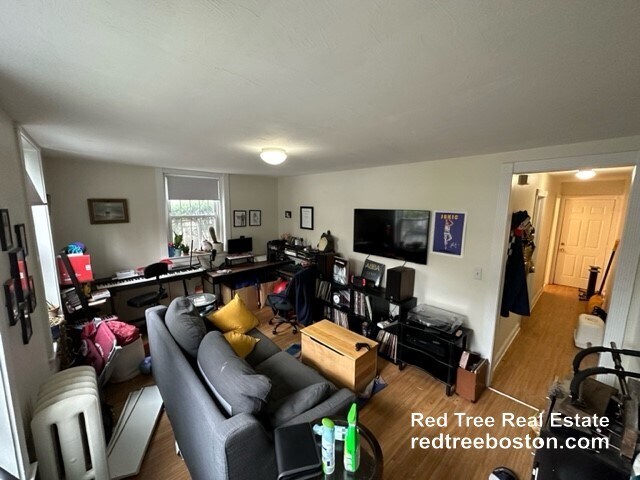 Building Photo - 212 Allston St