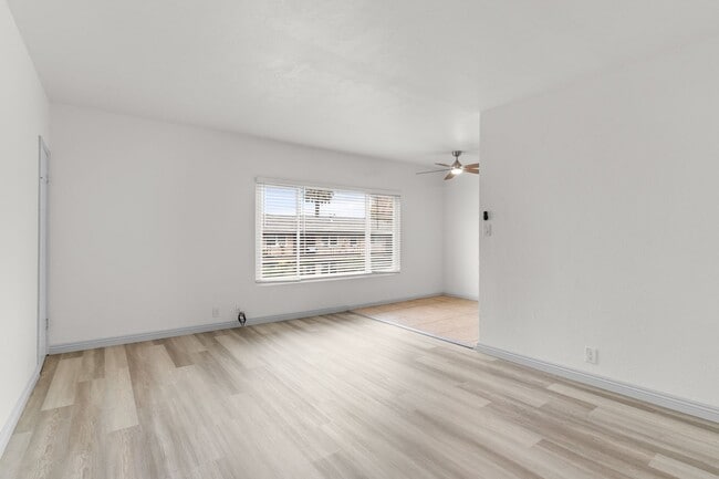 Foto del interior - 731-745 Orange Avenue