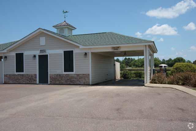 Car Care Area - Verandas at Mitylene