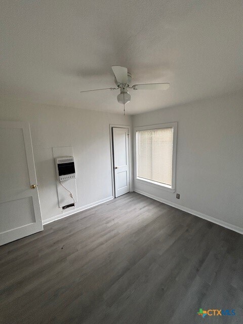 Foto del edificio - 802 W Dean Ave