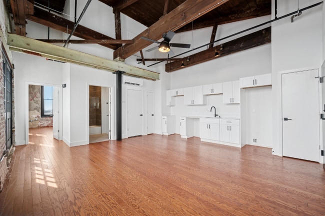 Building Photo - 2545 N Hancock St