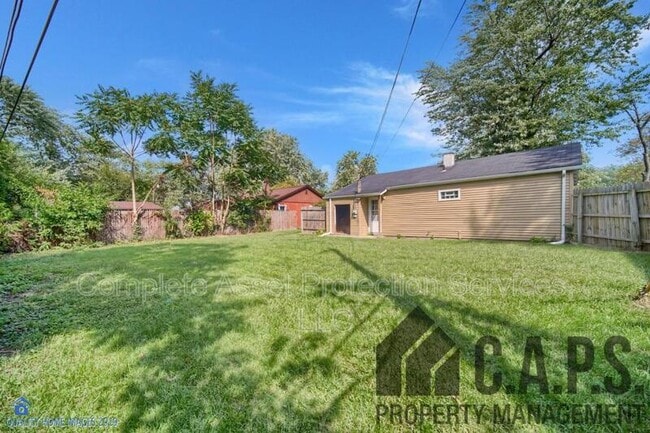 Foto del edificio - 7744 Bertram Ave