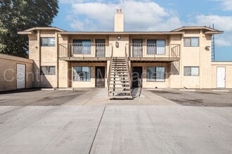 Building Photo - 3308 Loyalton Ave