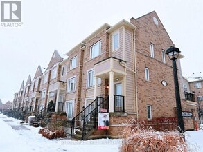 Building Photo - 3185 Boxford Cres