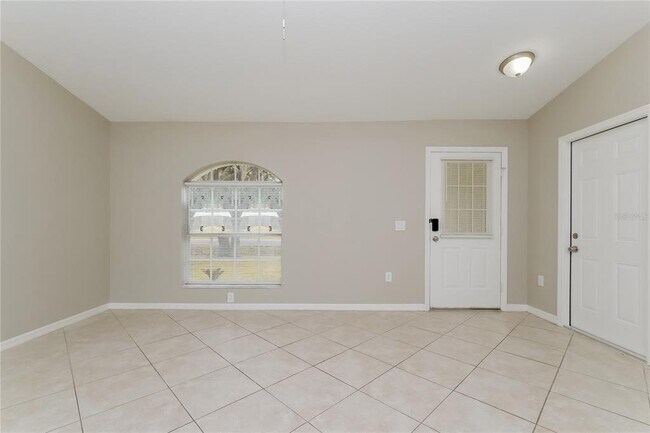 Foto del edificio - 9048 Oneal Ave