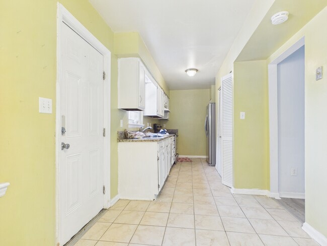 Foto del edificio - 8811 Hunter Ridge Dr