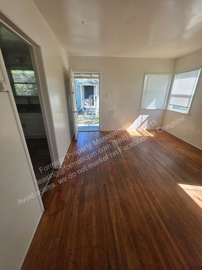 Foto del edificio - 113 N Park Ave