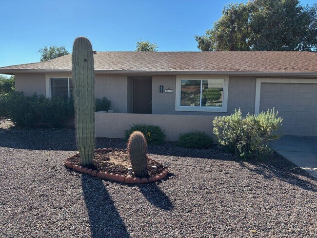 Building Photo - Welcome to the Long Term UNFURNISHED Rental, a charming 2-bedroom, 1.5+ bathroom home located in ...