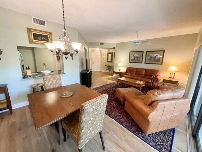 Foto del edificio - 12708 Shoreline Dr